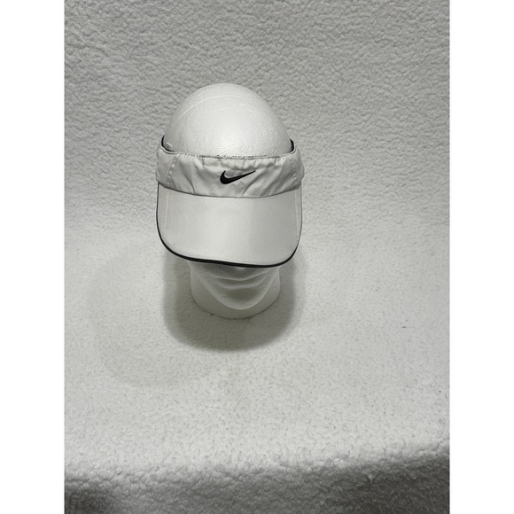 Nike Fit Dry White Visor Women's One Size Adjustable Reflective Running Golf - Picture 1 of 8